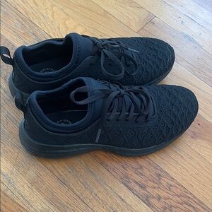 APL woman’s  Sneakers